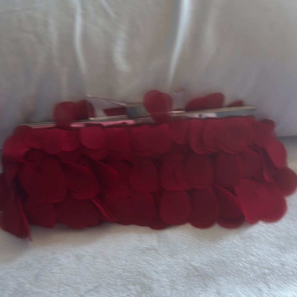 Red Petal Clutch